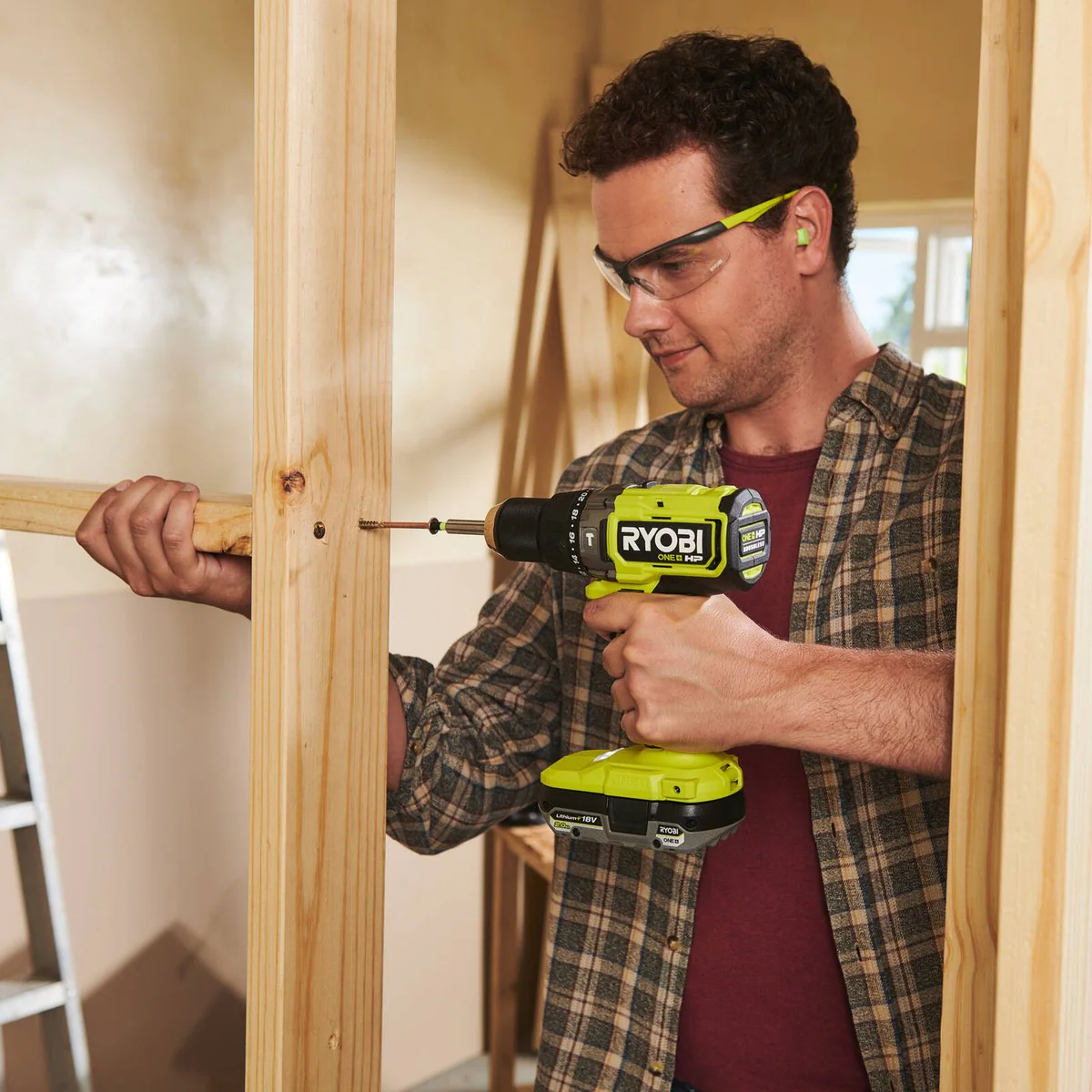 Ryobi 18V ONE+ HP High Torque Hammer Drill Kit - 2x 4Ah Batteries - 110Nm Torque - Image 4