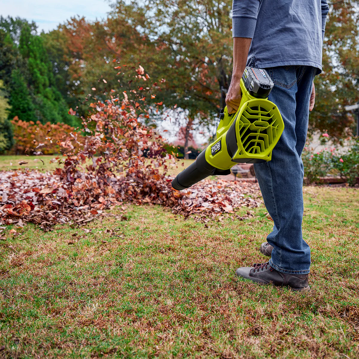 Ryobi 18V ONE+ HP Jet Blower 510CFM 5.0Ah Kit R18XBLW55 - Efficient Debris Clearance - Image 5