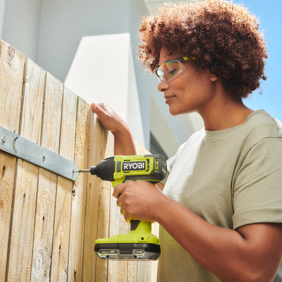 Ryobi 18V ONE+ Impact Driver All Rounder Kit R18ID24 - 4.0Ah Battery - 1.5A Charger - High Torque - LED Light - Quick-Change Collet - Image 5