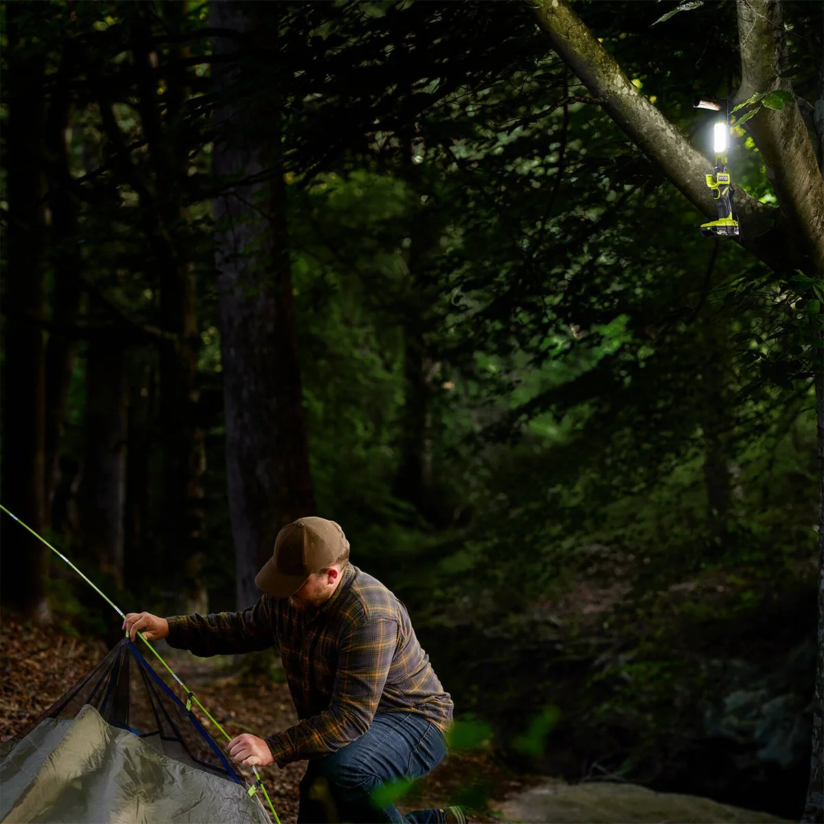 Ryobi 18V ONE+ Stick Light Tool Only - 800 Lumens - Indoor Use - Image 2