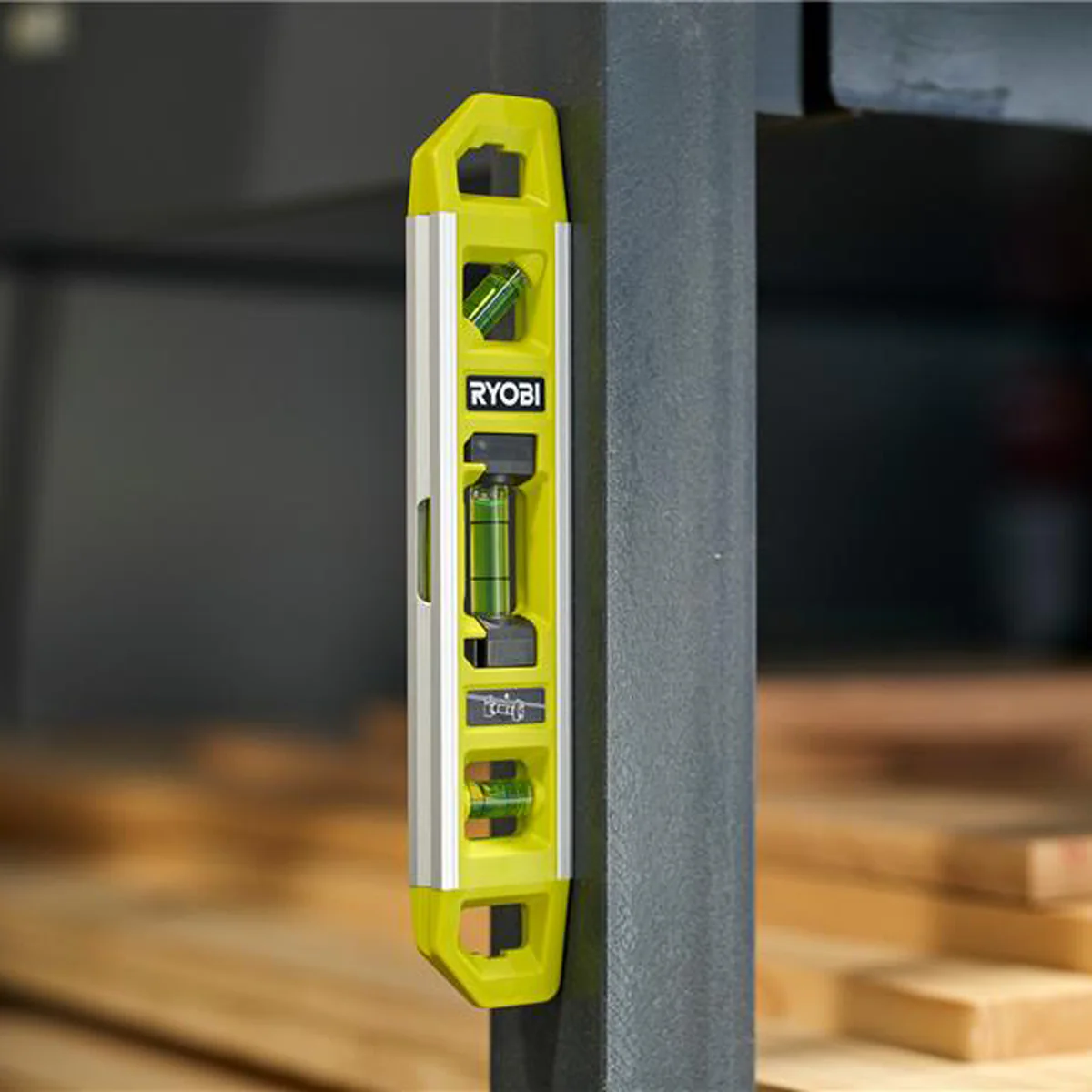 Ryobi 255mm 2 in 1 Torpedo Line Level - Magnetic Base - Durable Aluminium - Accurate Leveling - Image 3