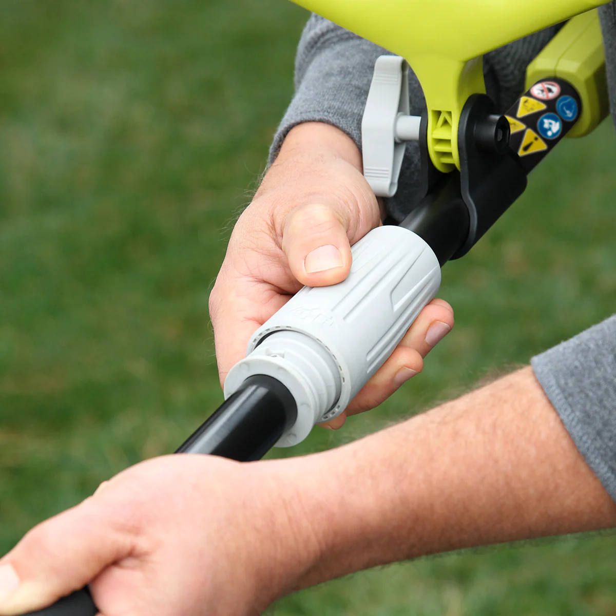 Ryobi 36V Pole Pruner Kit - 8” (20cm) - 4.0Ah Battery - Extension Pole - Image 3