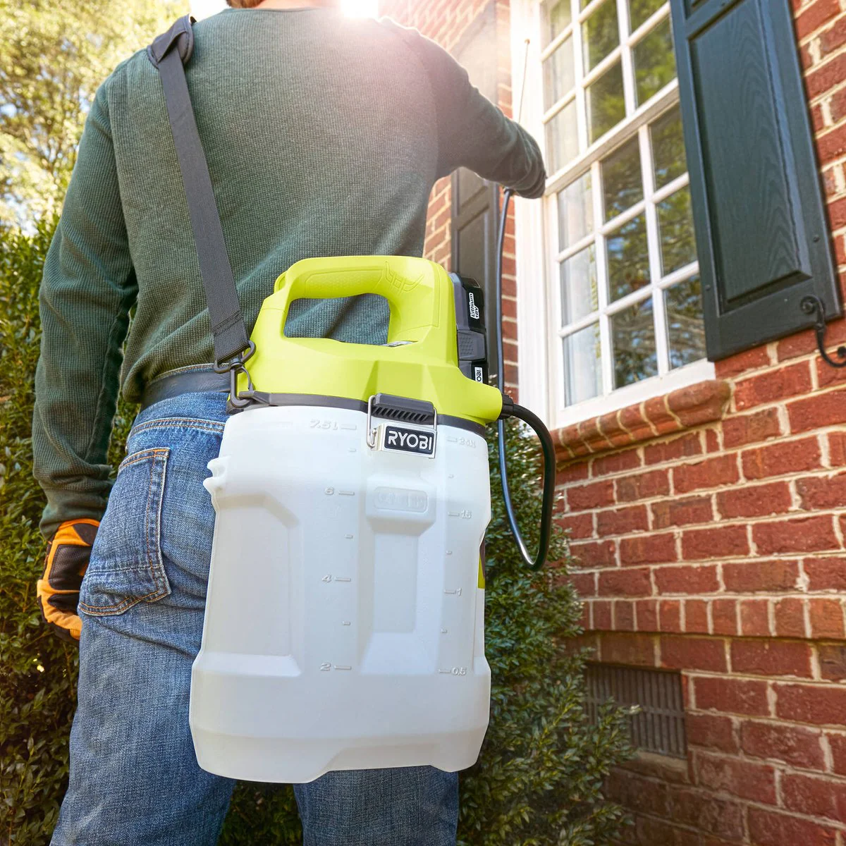 Ryobi 7.5L Garden Sprayer Kit - 18V ONE+ Battery & Charger - Pest Control - Image 4