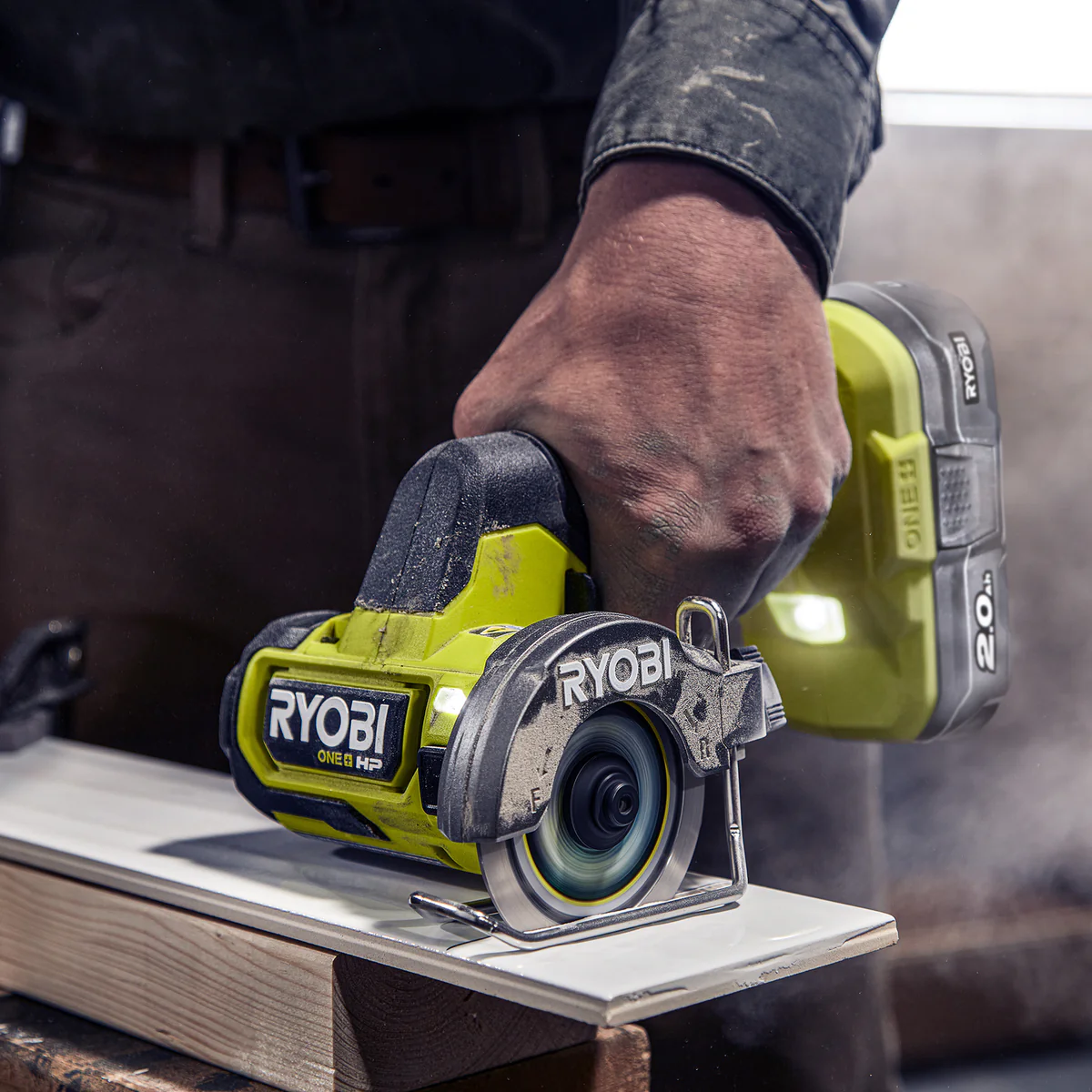 Ryobi Compact Cut Off Tool - 76mm - Brushless - Multi-Purpose Cutting - Image 4