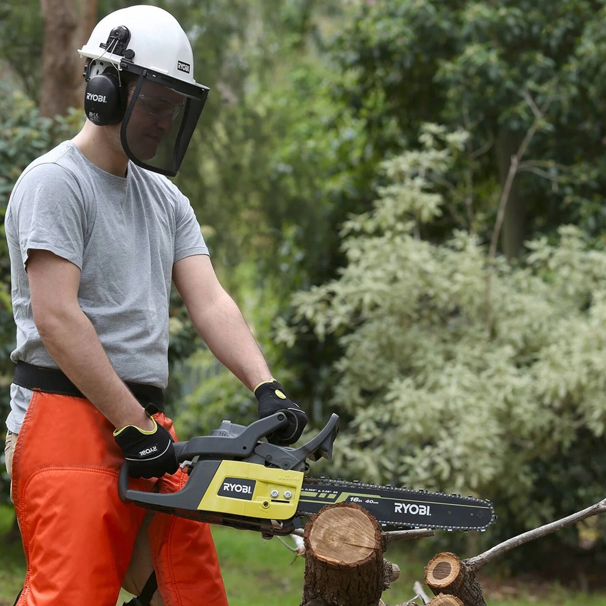 Ryobi Garden Helmet Kit - 1.05kg - White & Black - Safety Gear - Image 2