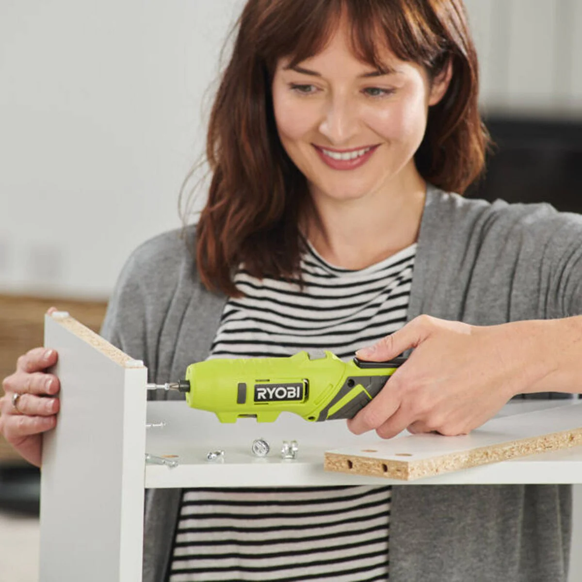 Ryobi USB Lithium Twist Grip Screwdriver 2Ah Kit - 152mm x 44mm x 164mm - LED Light - Adjustable Handle - Image 4