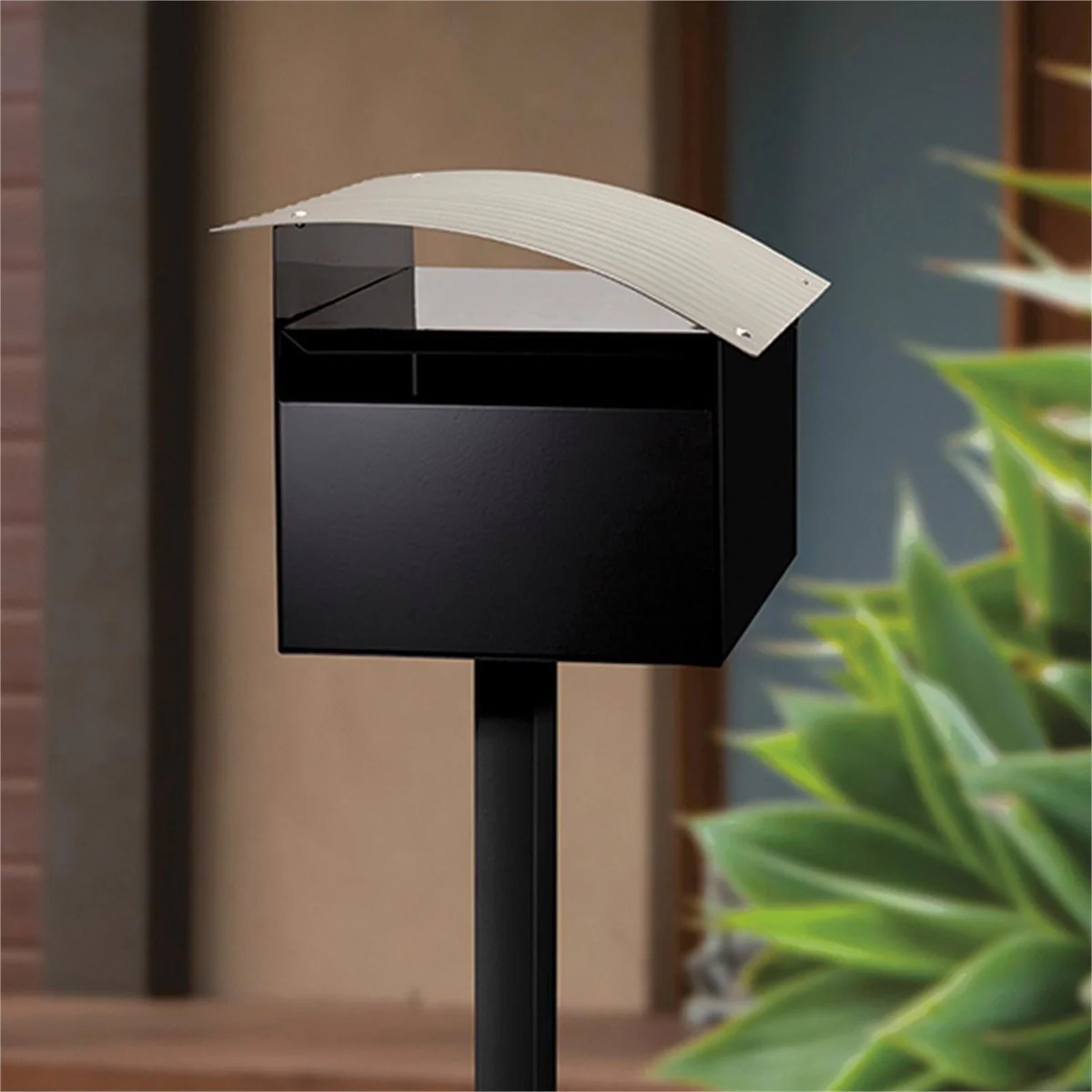 Sandleford Ripple Letterbox 210mm x 180mm x 290mm Galvanised Steel Black/Silver - Image 3