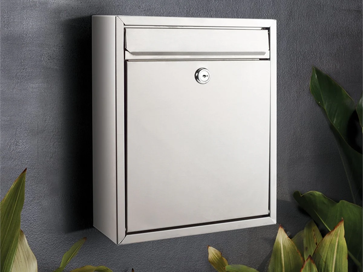 Sandleford Wall Mount Letterbox - 260mm x 310mm - Stainless Steel - Lockable - Image 3