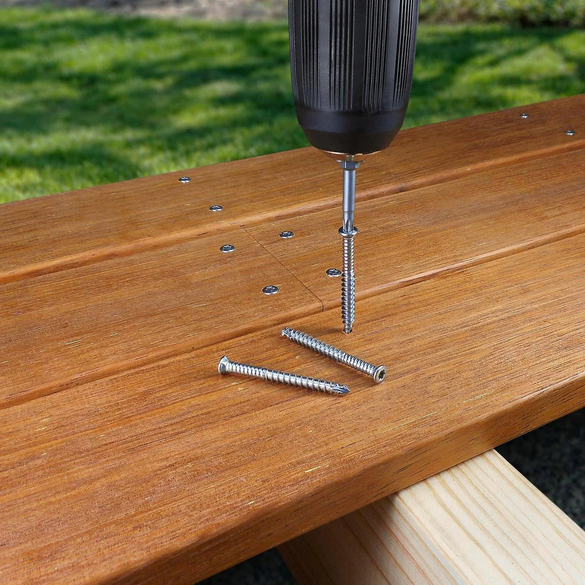 Simpson Strong Tie Decking Screws - 12G x 65mm - 316 Stainless Steel - No Predrill - Image 4