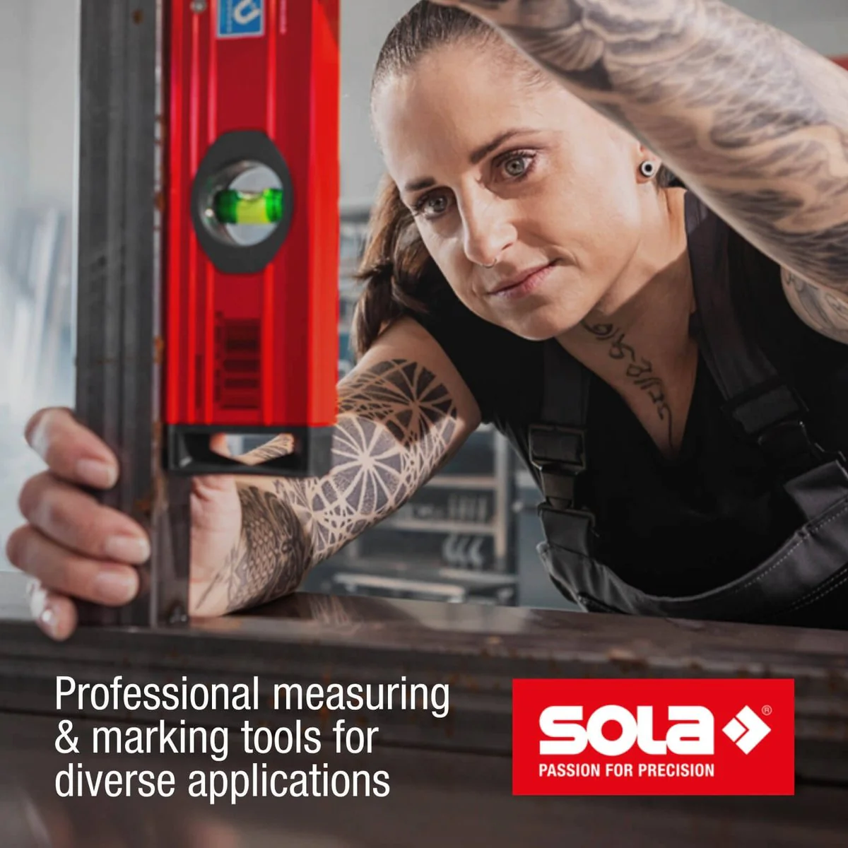 Sola Spirit Level Red 60cm 3 Vials - Precision Measurement Tool - Durable Design - Image 4