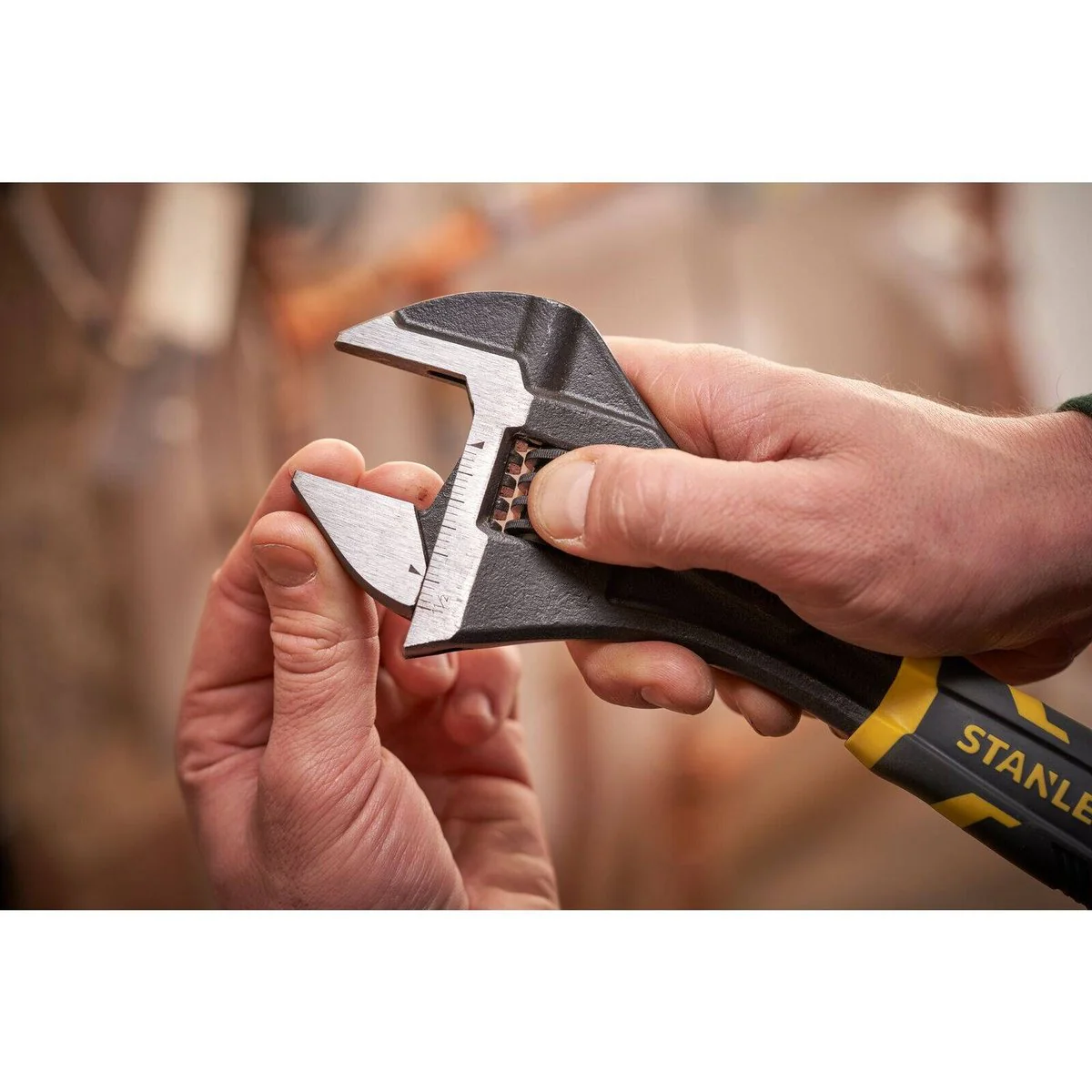 Stanley Fatmax Quick Adjustable Wrench 250mm - Black - Durable, Versatile - Image 4