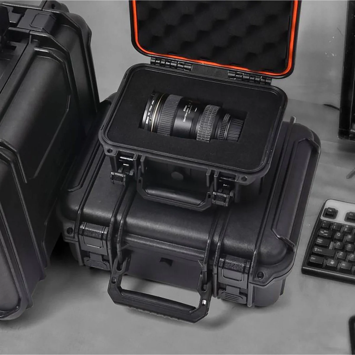 Tactix Black Extra Large Tough Case - 482mm x 370mm x 190mm - Water Resistant - Image 5