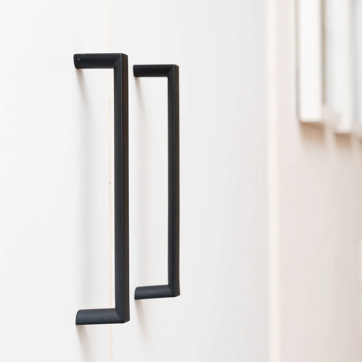 Taskmaster 128mm Matte Black Round Handle 10 Pack - Easy Install - Modern Design - Image 3