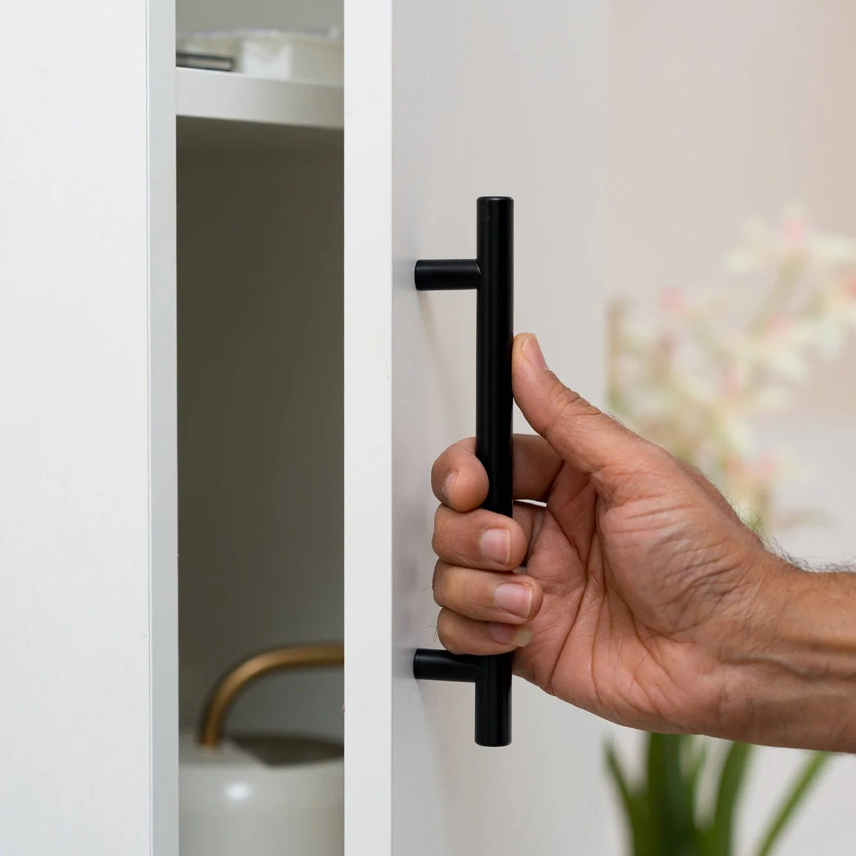Taskmaster 128mm Matte Black T Handle 10 Pack - Easy Installation - Modern Design - Image 4