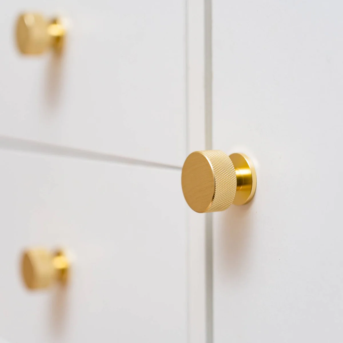 Taskmaster 32mm Knurled Cabinet Knobs 4 Pack - Brushed Brass - Modern Design - Image 5