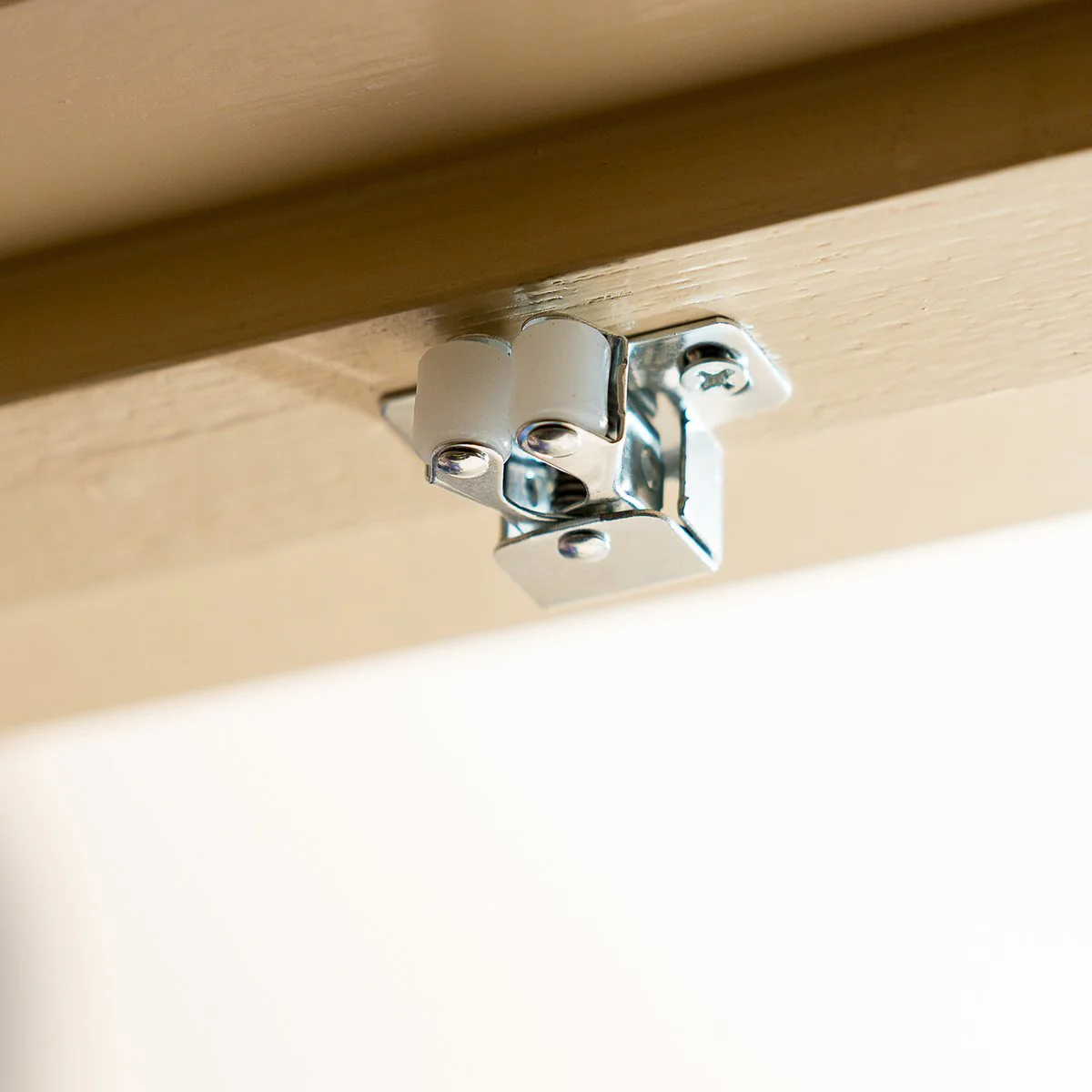 Taskmaster Zinc Double Roller Catch - Pack 4 - Zinc - Cabinet Use - Image 3