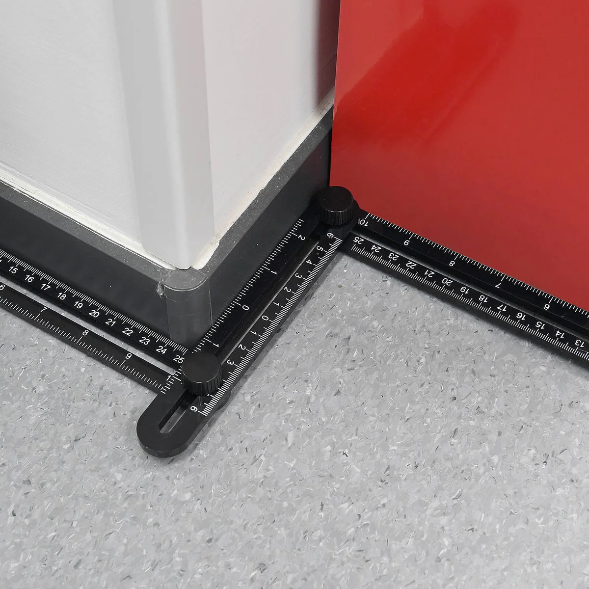 Trojan 250mm Template Tool - Dual Graduations - Lightweight - Tool-Free Adjustment - Image 4