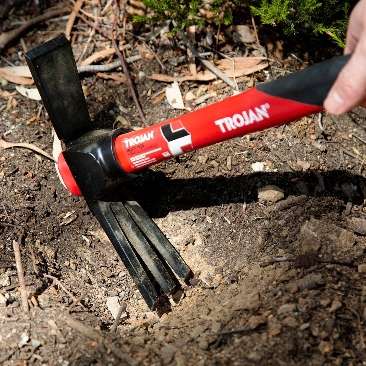 Trojan Multi Hoe - 240mm - Carbon Steel - Non-Slip Grip - Image 3