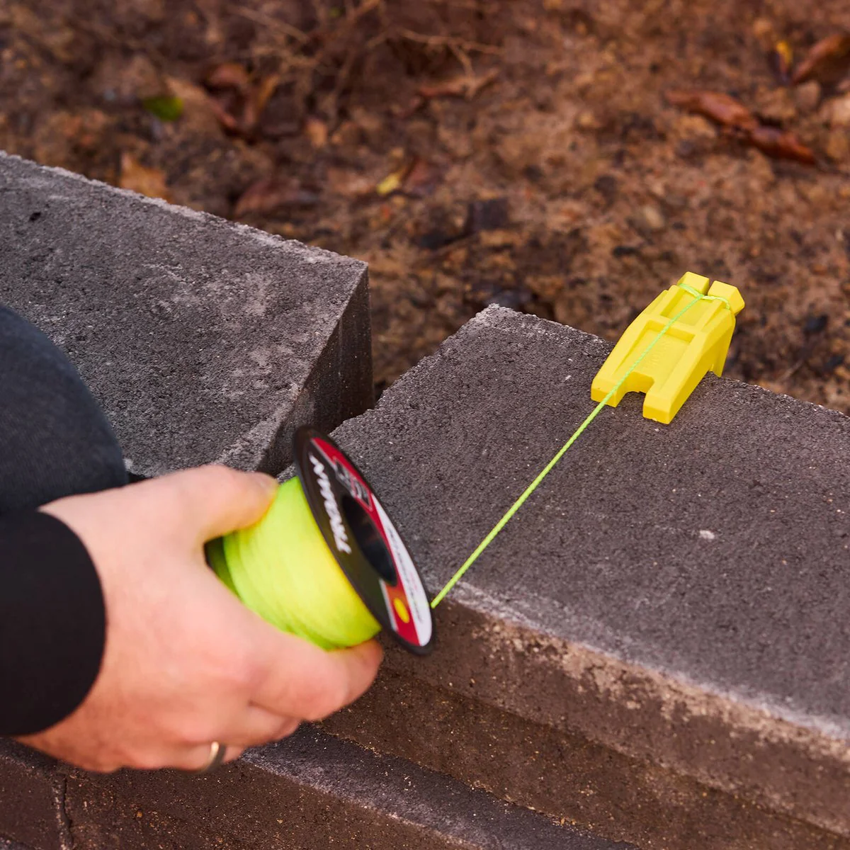 Trojan Rubber Line Block - Bricklaying Tool - 75mm x 33mm x 44mm - Lime Green - Image 4