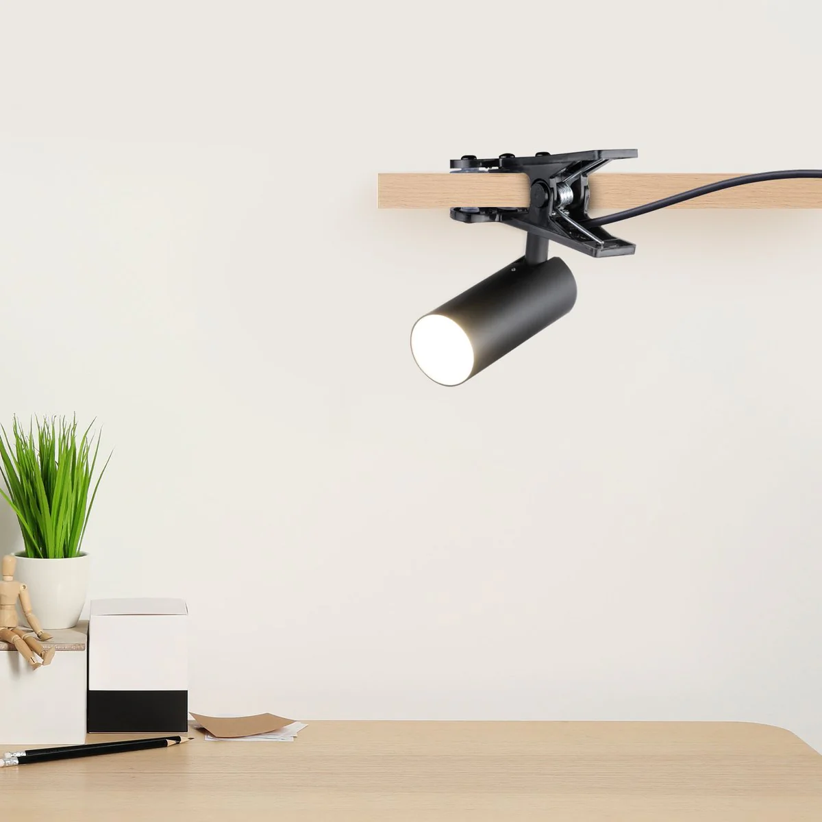 Verve Design Cody Clip Lamp 4.5W LED 145mm x 90mm x 130mm Black - Adjustable Shade - Image 3